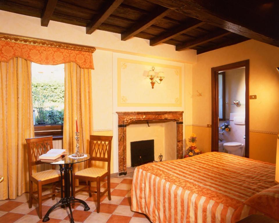 La Contrada Dei Monti Hotel ออร์ตาซันจูลิโอ ภายนอก รูปภาพ